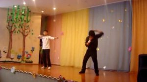 пацаны танцуют Тектоник