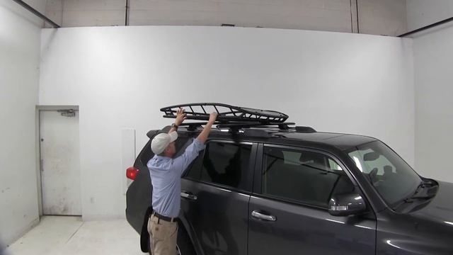 etrailer | Thule Canyon XT Roof Cargo Basket Review смотреть онлайн