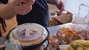 США Много бесплатной еды / В этот раз столько вкусняшек / Фудбанк USA