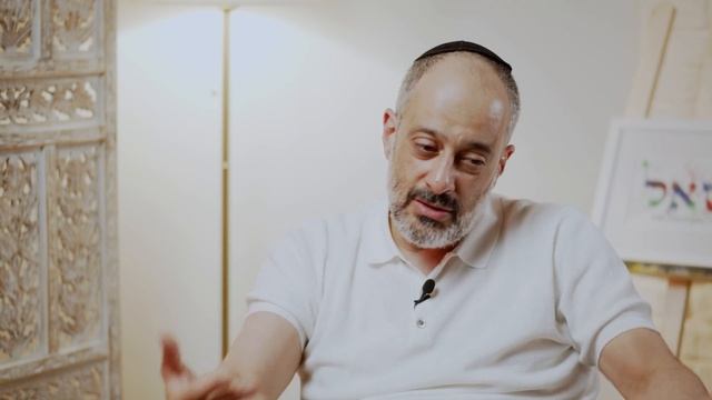 Друг — кто это? Как выбирать друзей? // Дружба. Каббала — это просто // Ицхак Синвани смотреть онлайн