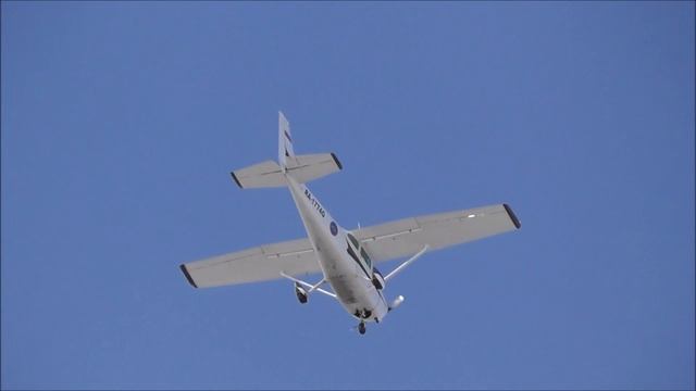 самолет Cessna 172Z в небе над Великим Новгородом, бортовой номер RA-1774G