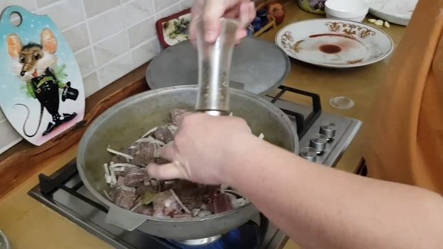 Готовим дичь. Косуля в казане.#дичь #косуля #едавказане