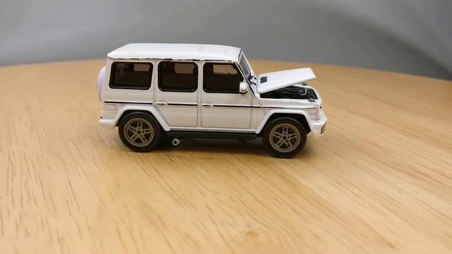 1/64 Scale Mercedes Benz AMG G63 (Majorette) - 360° смотреть онлайн