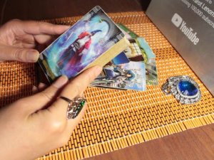 Что происходит за вашей спиной сейчас?Что станет явью?Ваше пространство в данный момент времени...