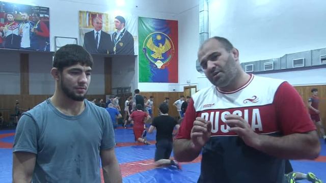 Разминка от чемпиона/Сажид Сажидов смотреть онлайн