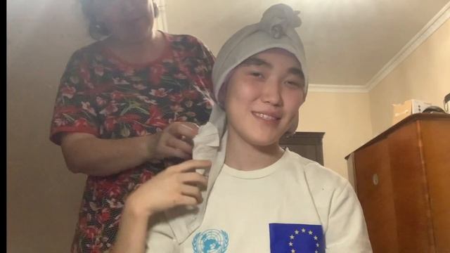 Крашу волосы дома| Перекрасилась в чёрный смотреть онлайн