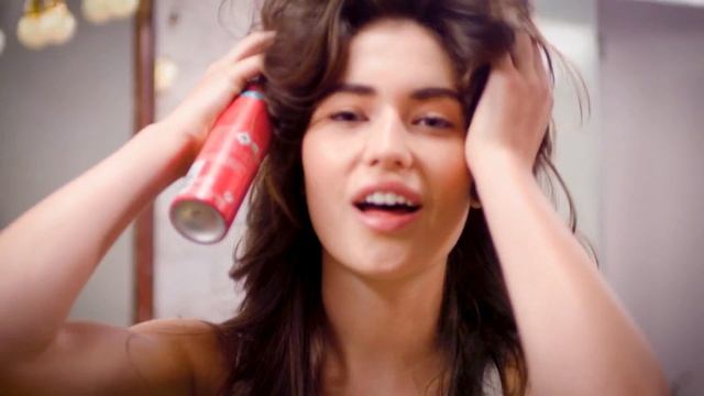 Как сделать игривый помпончик  | Укладка смотреть онлайн