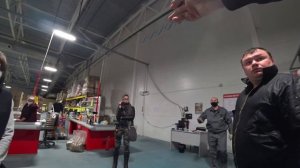 ГЛУПЫЙ ОХРАННИК И БОРЗЫЙ ГБР ОБЛАЖАЛИСЬ.