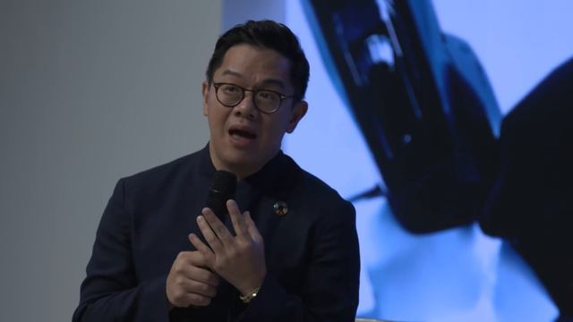 China 2019 - Navigating The Skies смотреть онлайн