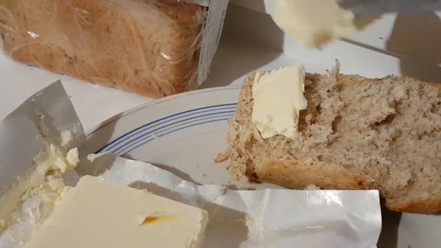 3359 Обзор на сыр и масло из Магнита Российский Крестьянское сливочное хлеб пшенично-отрубной Атолл смотреть онлайн