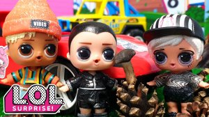 Подружка сьела всю кухню вкусняшек