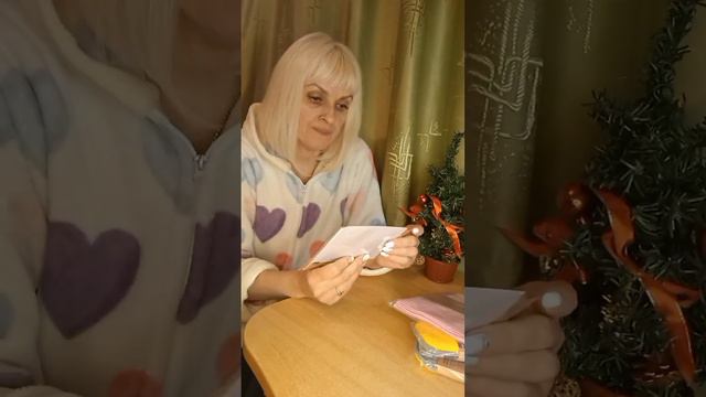 Распаковка 2 по каталогу 1 Фаберлик 2024. Паста Нечаев, женские тапочки, салфетки, губки смотреть онлайн