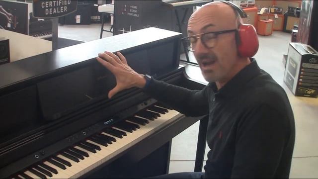 Roland LX-705 смотреть онлайн