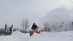 СНЕГОУБОРОЧНАЯ МАШИНА.