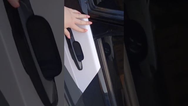 наклейка Яндекс такси смотреть онлайн