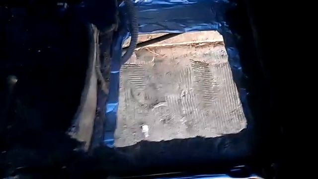 Chevy Avalanche  2002 1500 Fuel Pump Access Hole смотреть онлайн