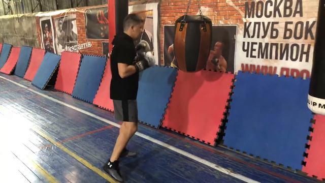 Бокс: как правильно бить по боксерскому мешку. 10 принципов работы по груше. смотреть онлайн