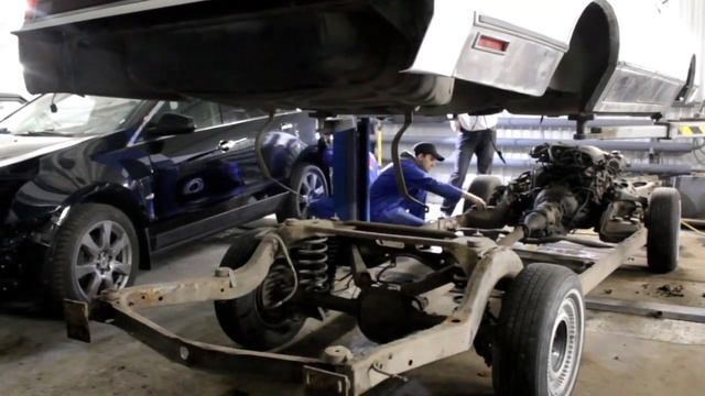 Реставрация Lincoln Town Car ( Часть 1 Снятие рамы) Техцентр Шеви Плюс смотреть онлайн