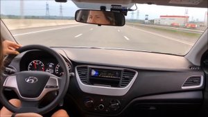 Как едет Hyundai Solaris 2 на трассе. Болтает его?