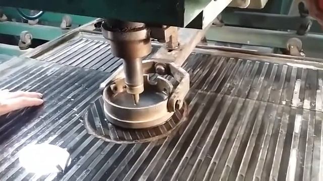 Полуавтоматический горизонтальный двухсторонний сверлильный станок для стекла смотреть онлайн