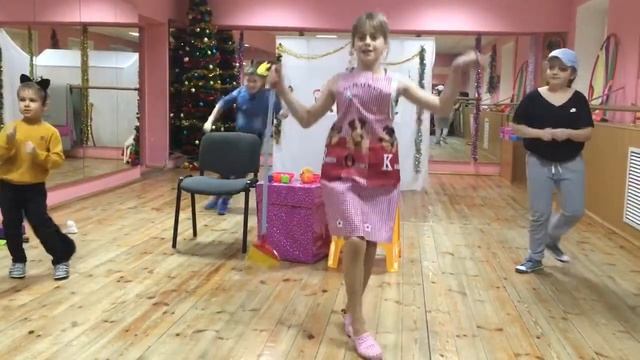Новогодние приключения Малыша, Карлсона и Фрекен Бок