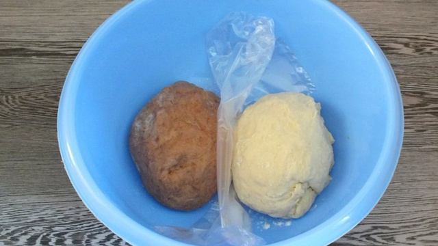 Дрожжевые булочки с какао
