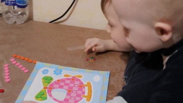 ЧЕМ ЗАНЯТЬСЯ С ДЕТЬМИ? АППЛИКАЦИЯ ИЗ ПУГОВИЦ
