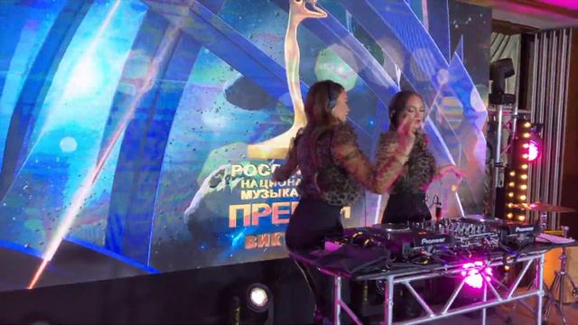 DJ TWINS PROJECT. Pre-Party Русской Национальной Музыкальной Премии "ВИКТОРИЯ" смотреть онлайн