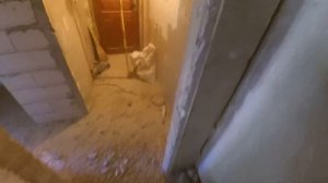 Демонтаж бетонной перегородки (12см)- КУВАЛДОЙ!! Быстрее чем перфоратор!