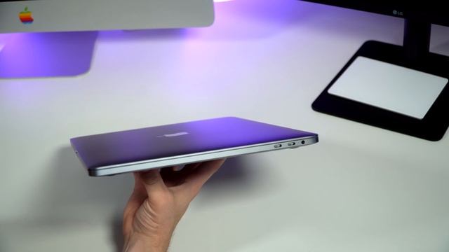 New MacBook Pro 15" (2018)  - Unboxing & Hands on! смотреть онлайн
