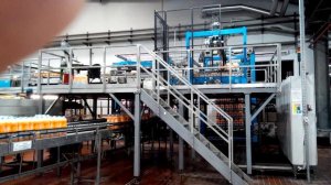 Видео работа на конвейере Кока Кола