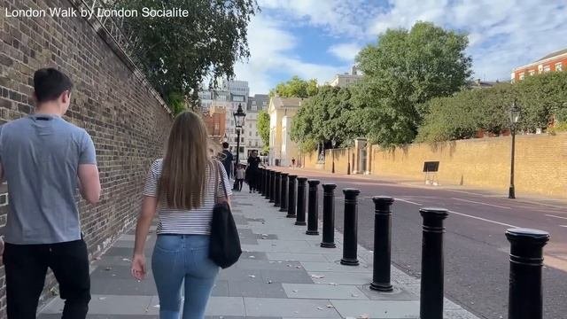Central London Royal Walk, Buckingham Palace, St. James's Palace, Piccadilly Circus.