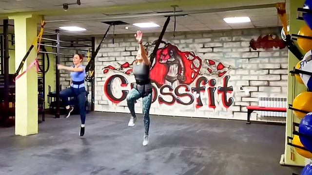 Банджи-фитнес bungee-fitness занятия на эластичном тросе