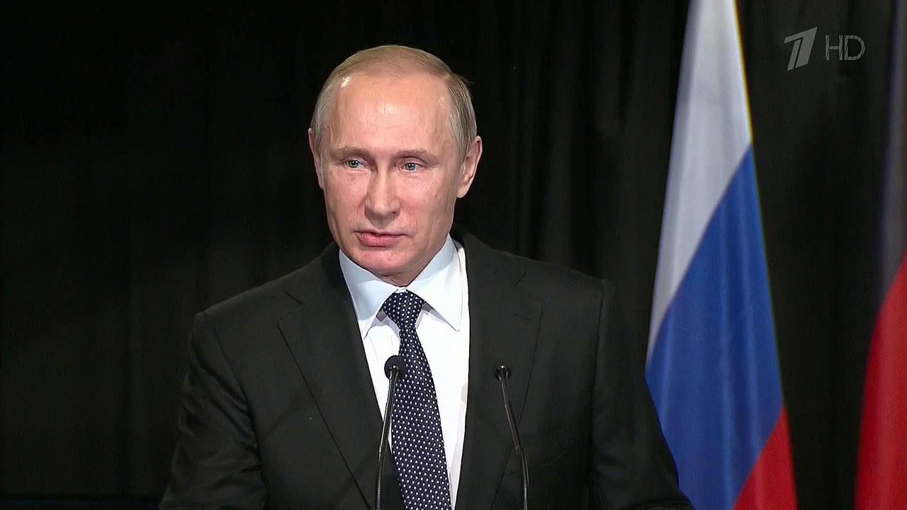 Владимир Путин встретился со школьниками из России...ют над проектом по истории Второй Мировой войны
