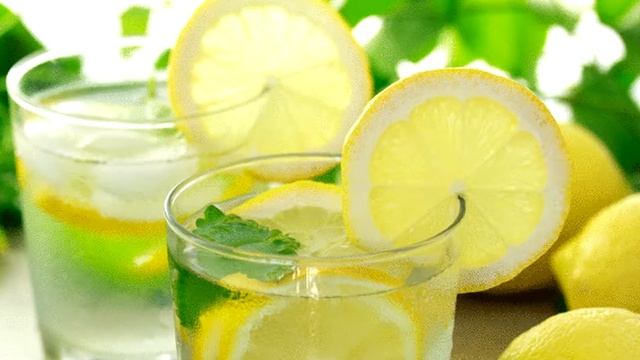 Сварите лимоны вечером и пейте жидкость, когда проснетесь! Может помочь сохранить МОЛОДОСТЬ смотреть онлайн