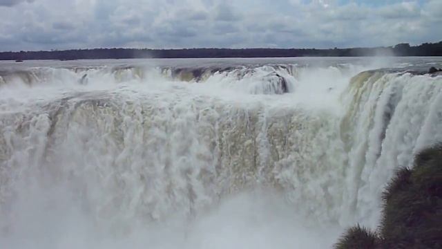 Водопад Глотка Дьявола / Devil's Throat Falls смотреть онлайн