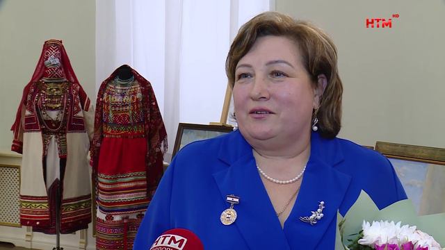 День работников культуры и день театра.