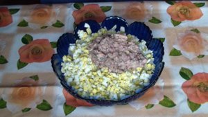 Салат.Рецепт салата.Салат из консервы.Приготовление салата.