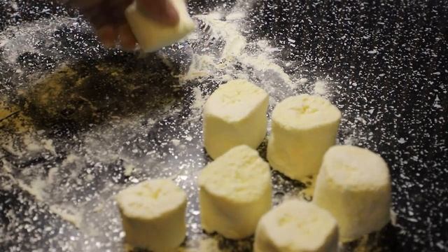Сирники по домашньому  Секрет красивої форми