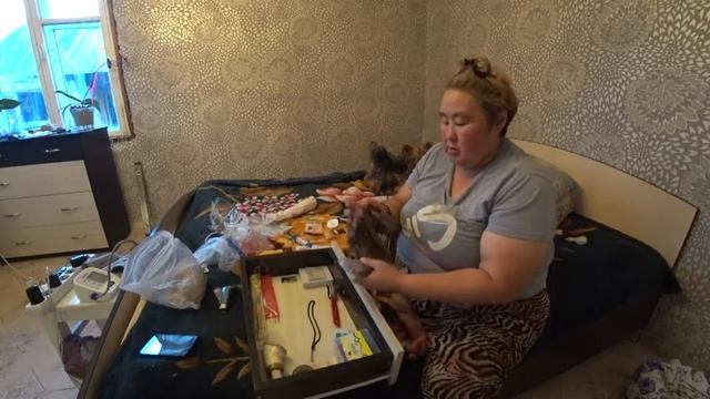 ВЛОГ: ГЕНЕРАЛЬНАЯ УБОРКА ТУАЛЕТНОГО СТОЛИКА / РУМ ТУР / ДОМ В ДЕРЕВНЕ смотреть онлайн