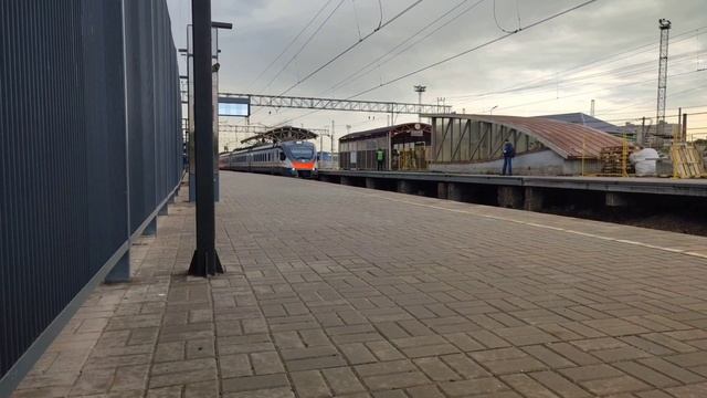 Электропоезд ЭП2Д-0129 "МЦД", сообщение Ипподром – Зеленоград-Крюково (Последний день осени) смотреть онлайн