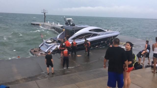 Chicago Lakefront Boat Rescue Oakwood by Chicago Fire Dept Part 2 смотреть онлайн