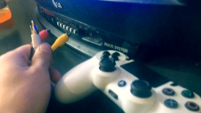 ПОДКЛЮЧАЕМ PS4 К СТАРОМУ ТЕЛЕВИЗОРУ КОЛОКОЛЬЧИКИ?♂️