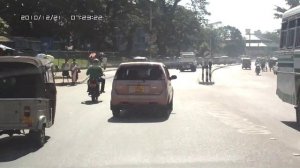 Шри-Ланка, типичное дорожное движение