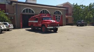 *soviet siren СГУ-60* ZiL-130 engine 161 responding to grass fire