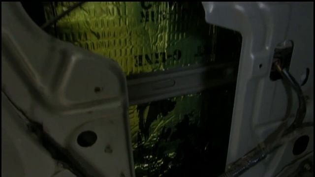 Шумоизоляция Nissan Cube 5 дверей + колёсные арки. материалами TM "Comfort mat" от Комфорт Мат