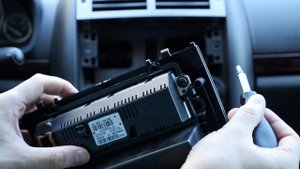 Peugeot 407 Radio and Multifunctional Screen Removal / Replace