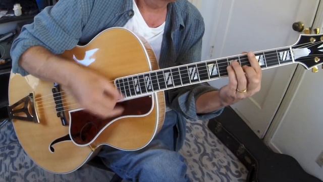 Gibson Custom Shop 1939 spec Super 400 смотреть онлайн