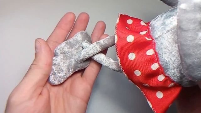 Мягкая игрушка ручной работы Ждун маленький - Девочка с ножками