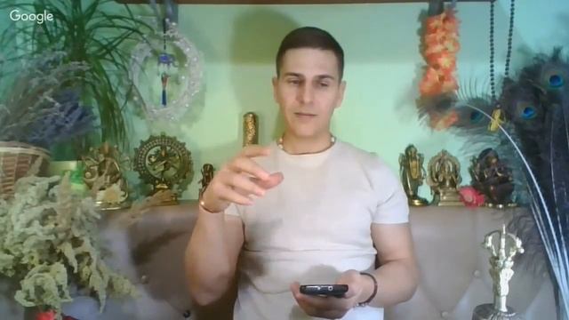 Фрагмент занятий. Говорю об ошибках прошлого воплощения. смотреть онлайн